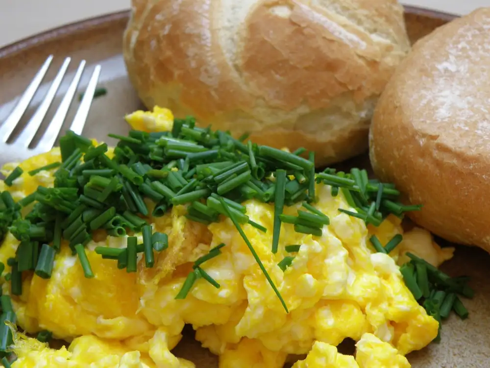 How To Make Scrambled Eggs In The Microwave